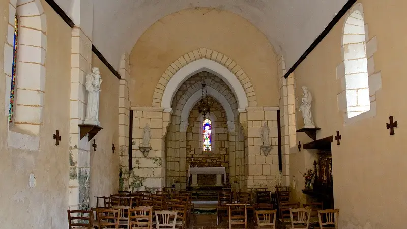 Nef de l'église Saint-Félix-de-Bourdeilles