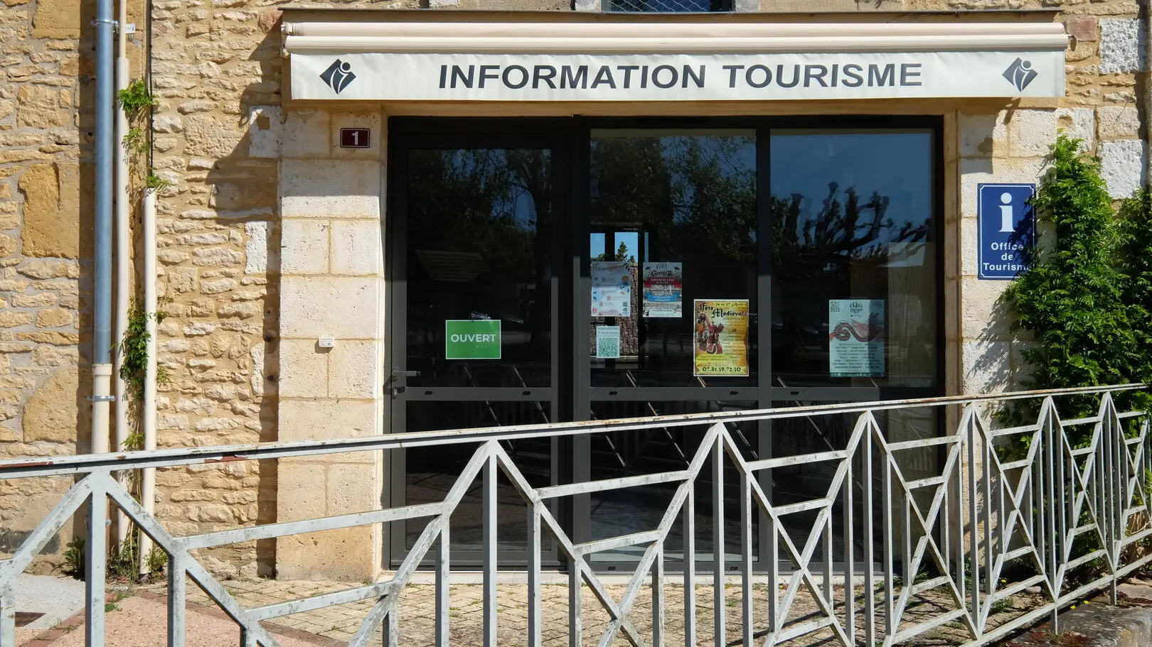 Office de Tourisme de Salignac-Eyvigues - Avril 2025