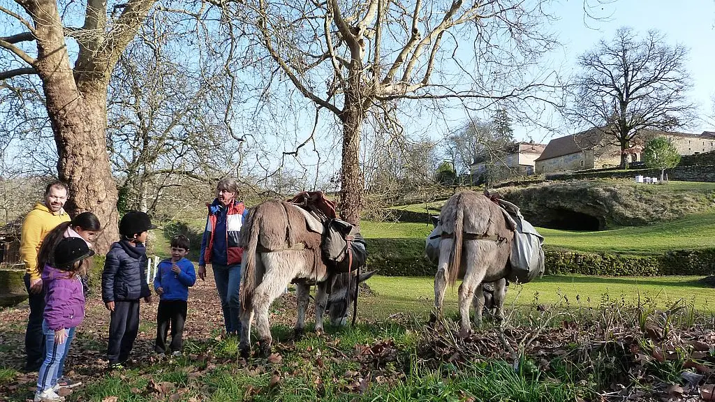 Ferme au pas de l'âne - Molières Bastides Dordogne Périgord en famille