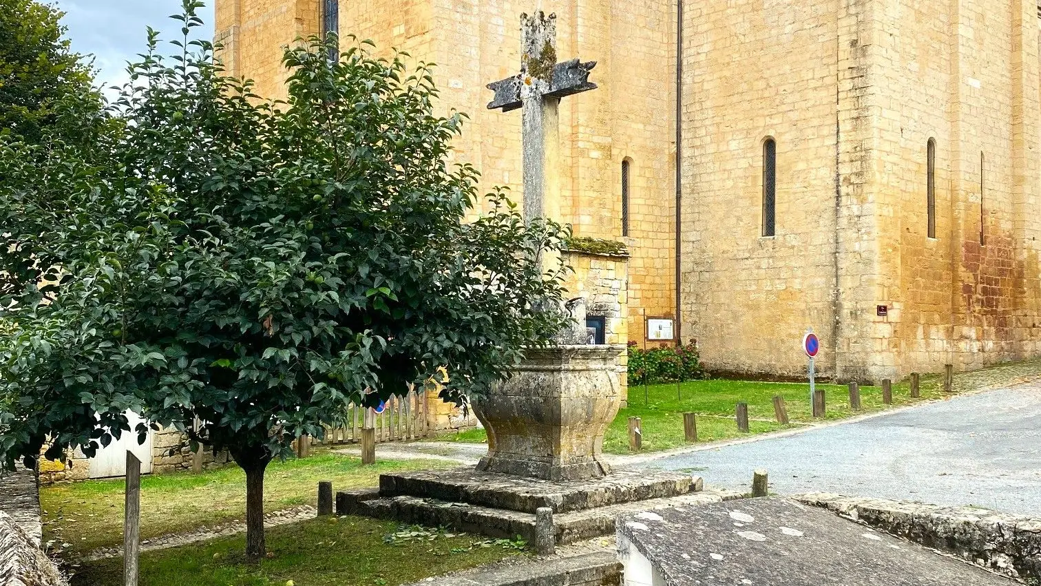 PAUNAT-Boucle des Montoises-Eglise