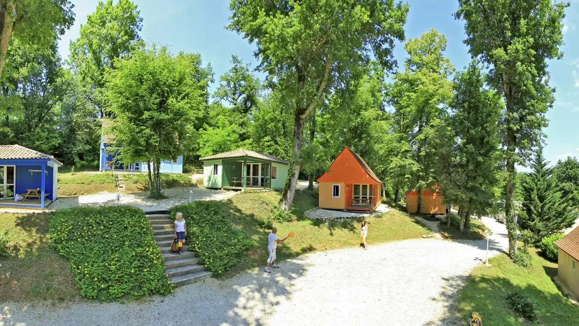 LES CHALETS DU PÉRIGORD