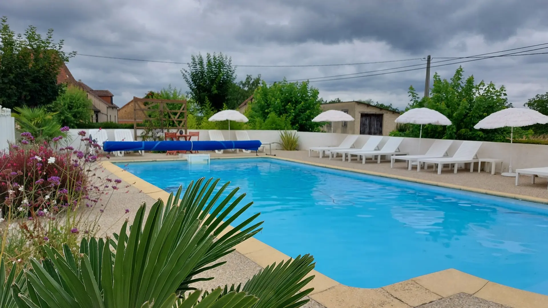 Piscine à partager