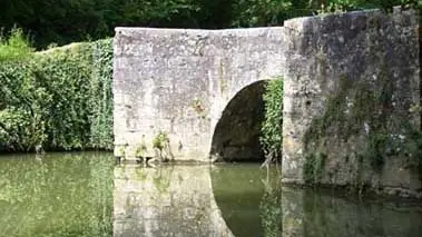 Pont médiéval du Bretou à Eymet