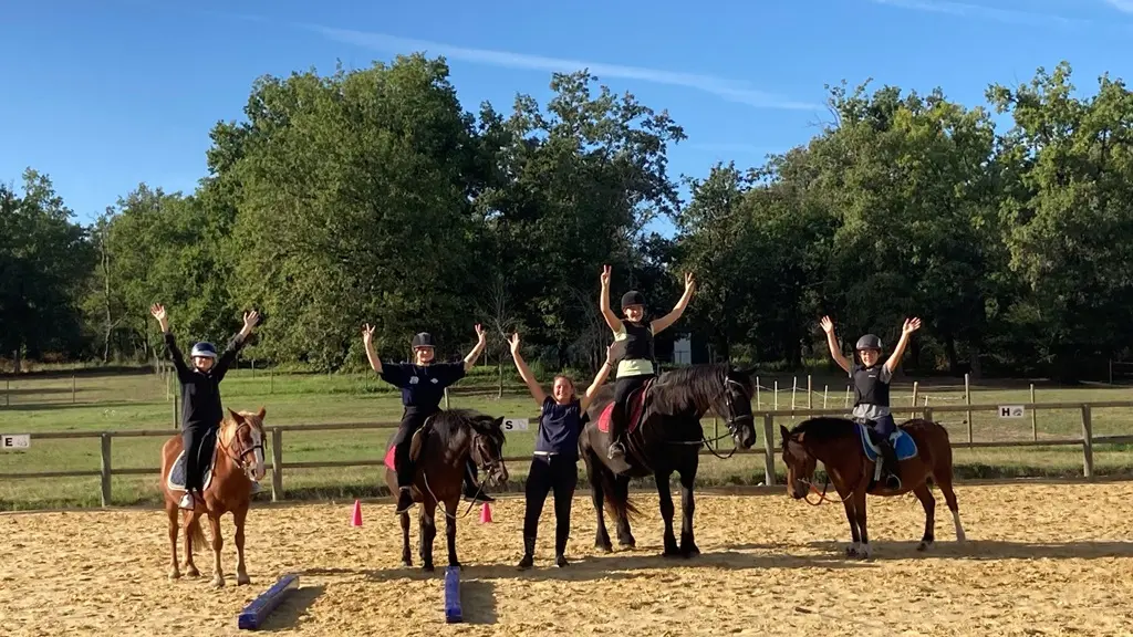 Poney-club-Domaine-d'Aure-St-Rémy(5)