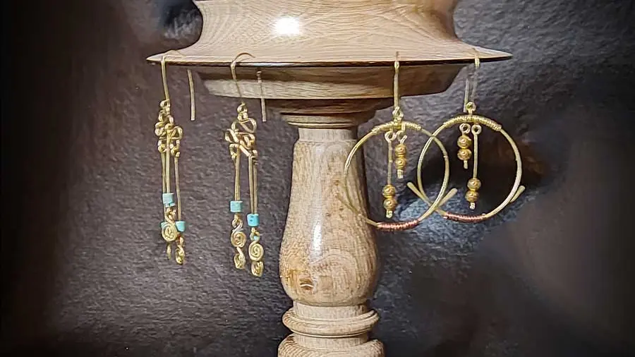 Porte boucles d'oreilles - Jacques Cremon - Tourneur sur bois