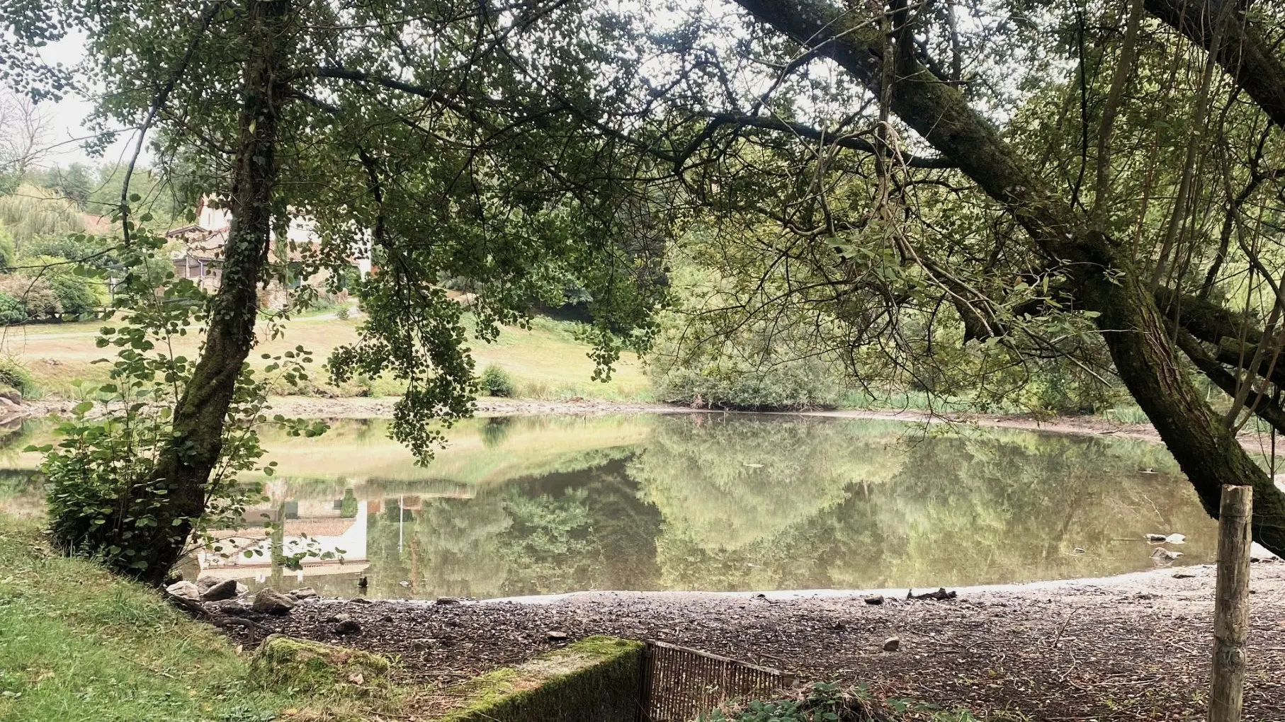 SAINT-SAUD-LACOUSSIERE-Boucle du Tacot-Plan d'eau