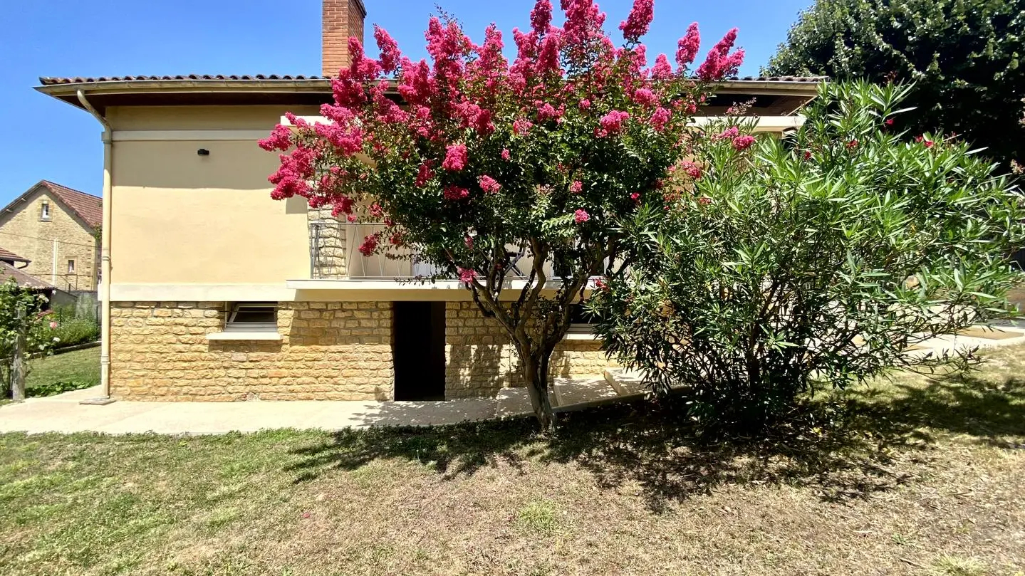 Sobrado à Sarlat (49)