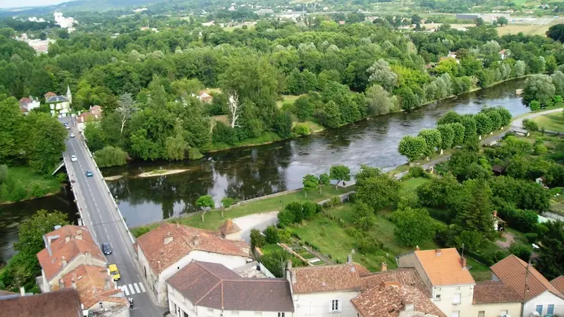 St-Astier-vue-du-clocher-4