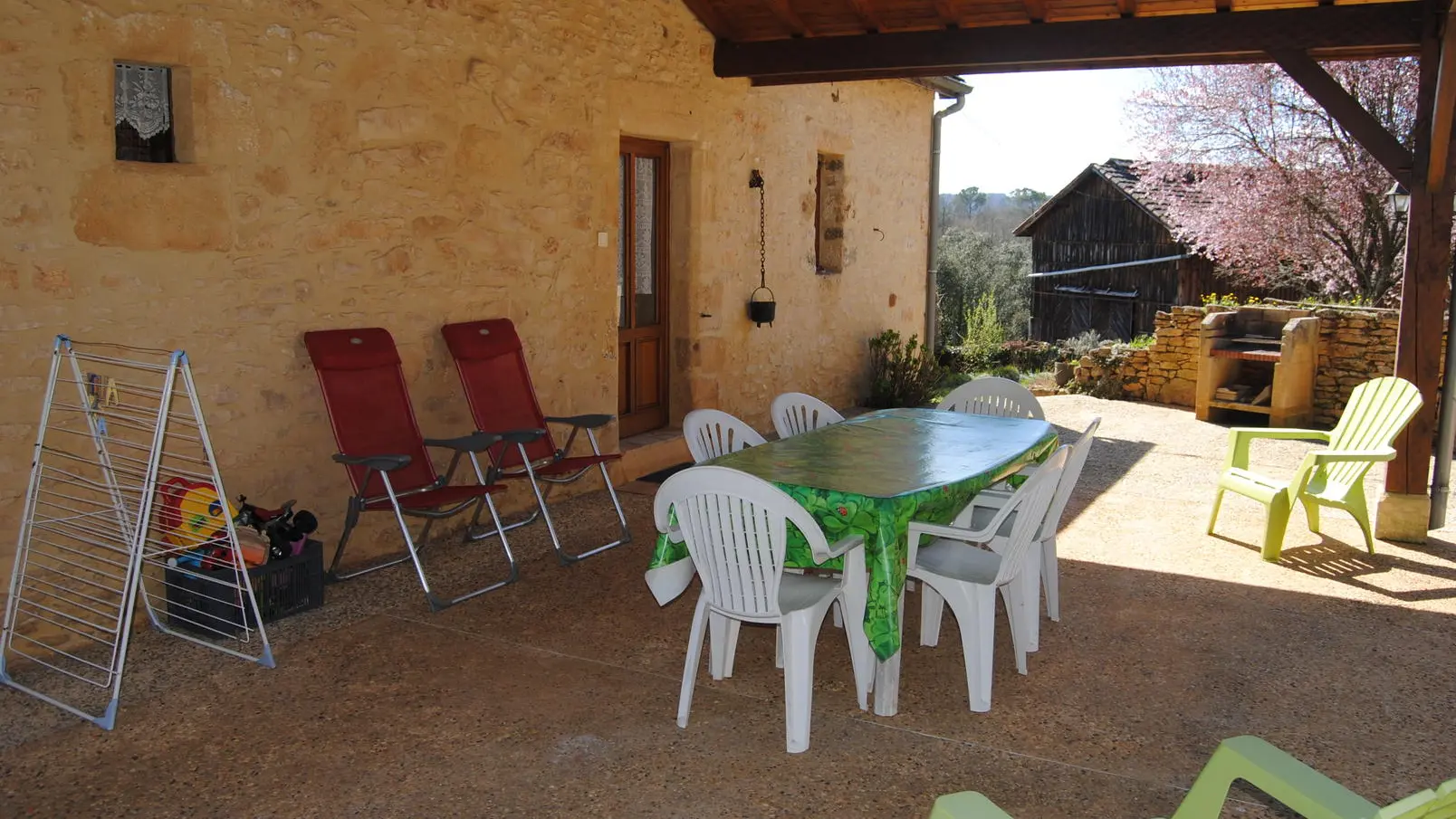 Terrasse les Pierres Chaudes