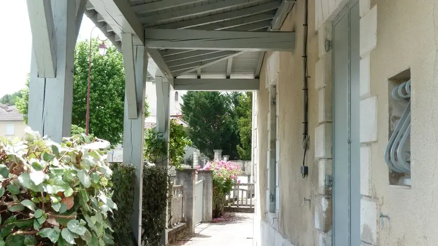 Violette-côté-rue (23)