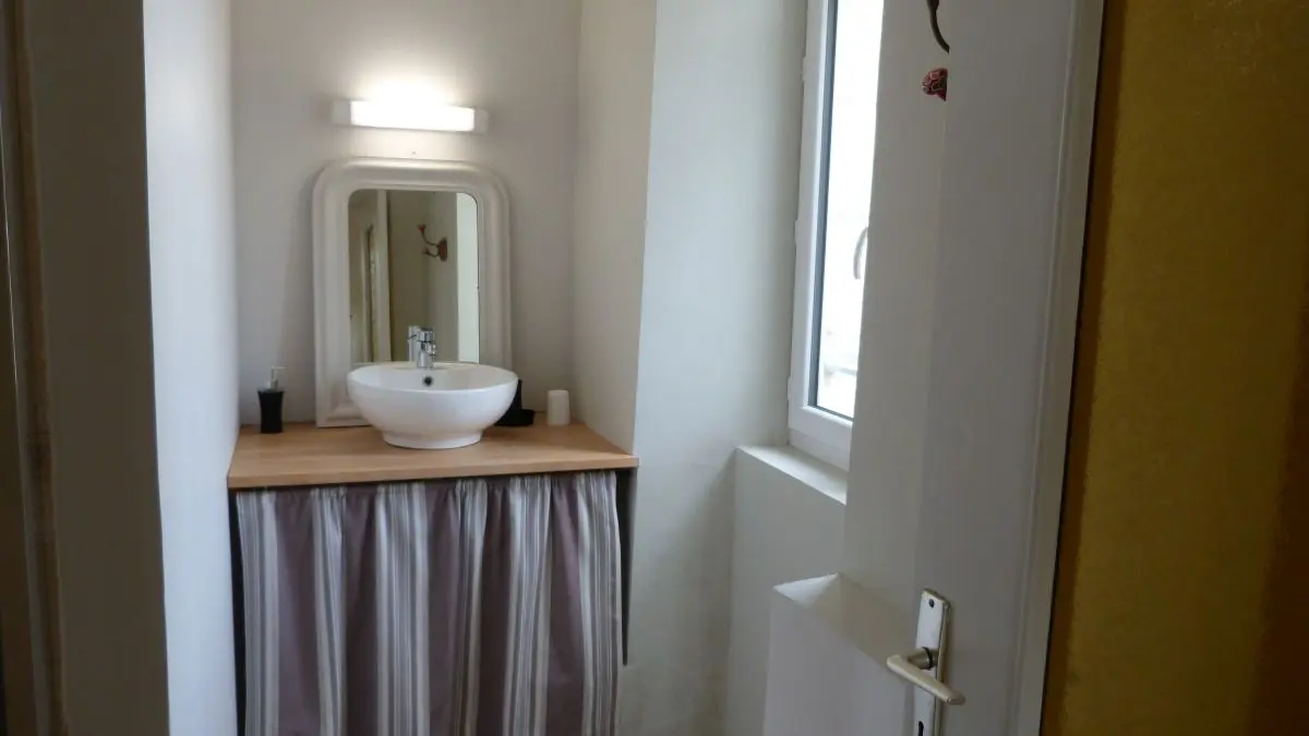 Violette-salle-de-bain (8)
