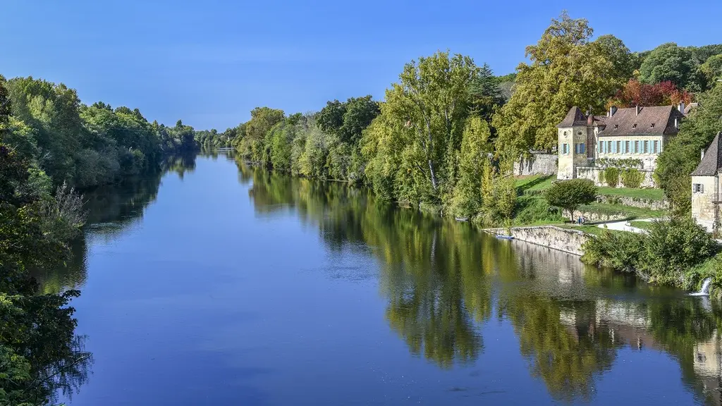 Vue ext Dordogne vue du pont 1