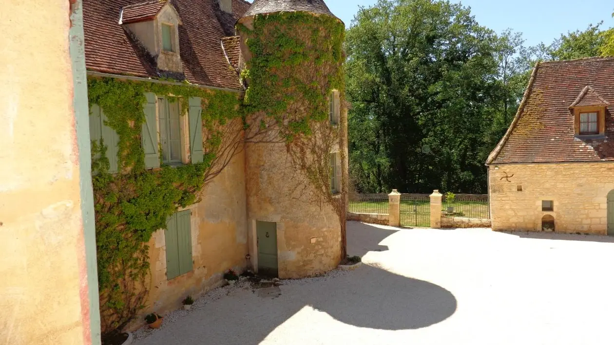 aile du manoir - gite e charme 4 pers - piscine chauffée 6