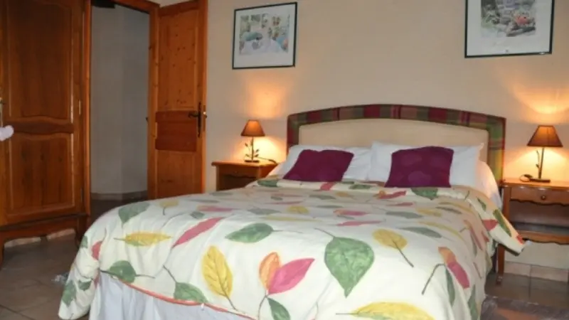 ambre bedroom
