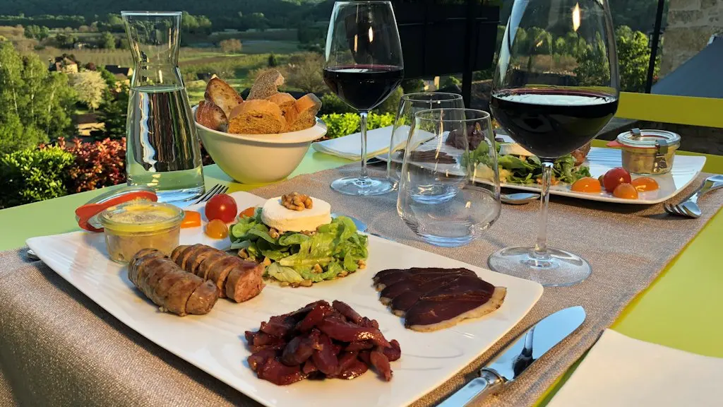 assiettes-gourmandes-hauts-de-gageac