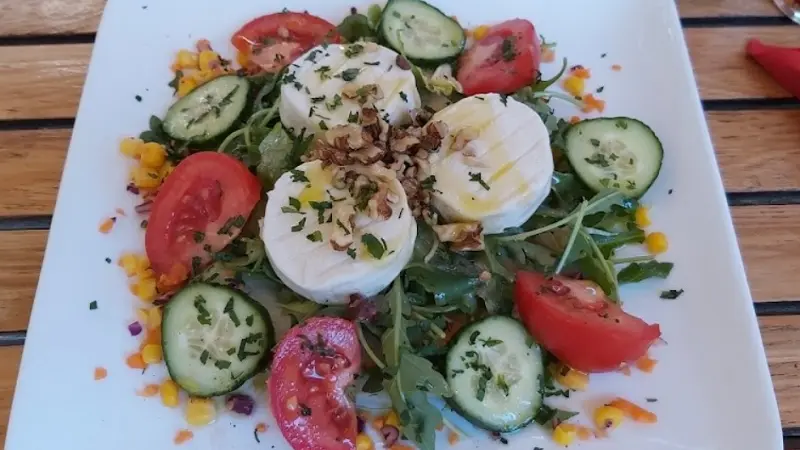 brasserie halle salade