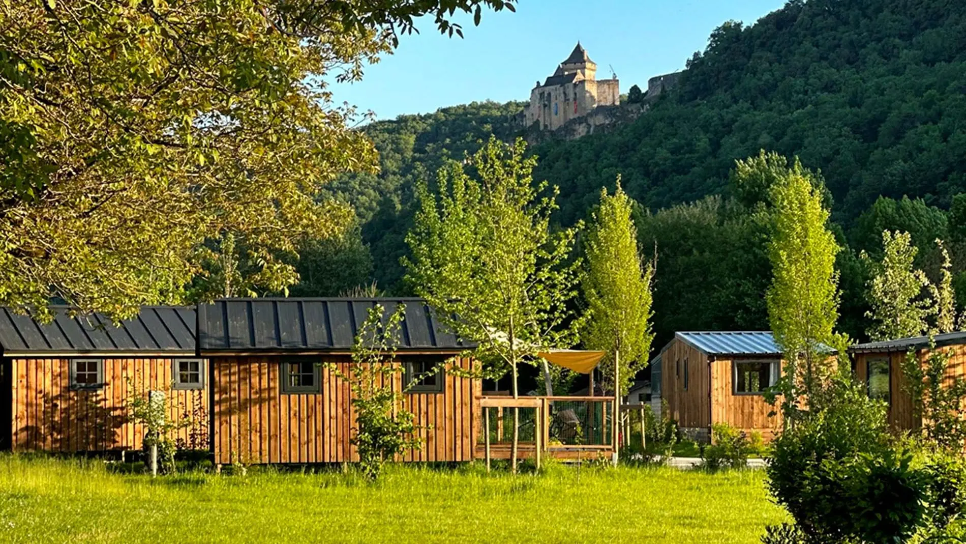 Camping les Cinq Chateaux - Vézac