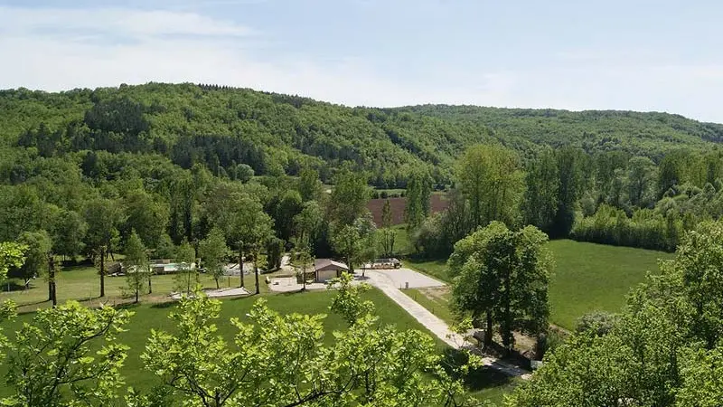 Camping Le Douzou à Bouzic