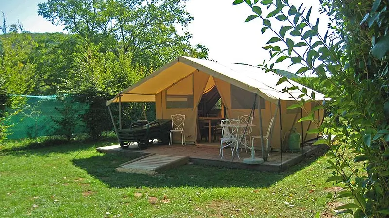 Camping La Rivière à Les Eyzies de Tayac