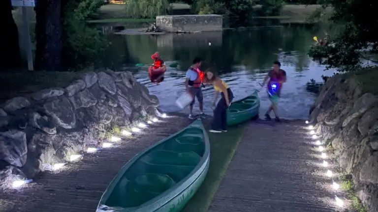 canoe neuvic descente aux flambeaux