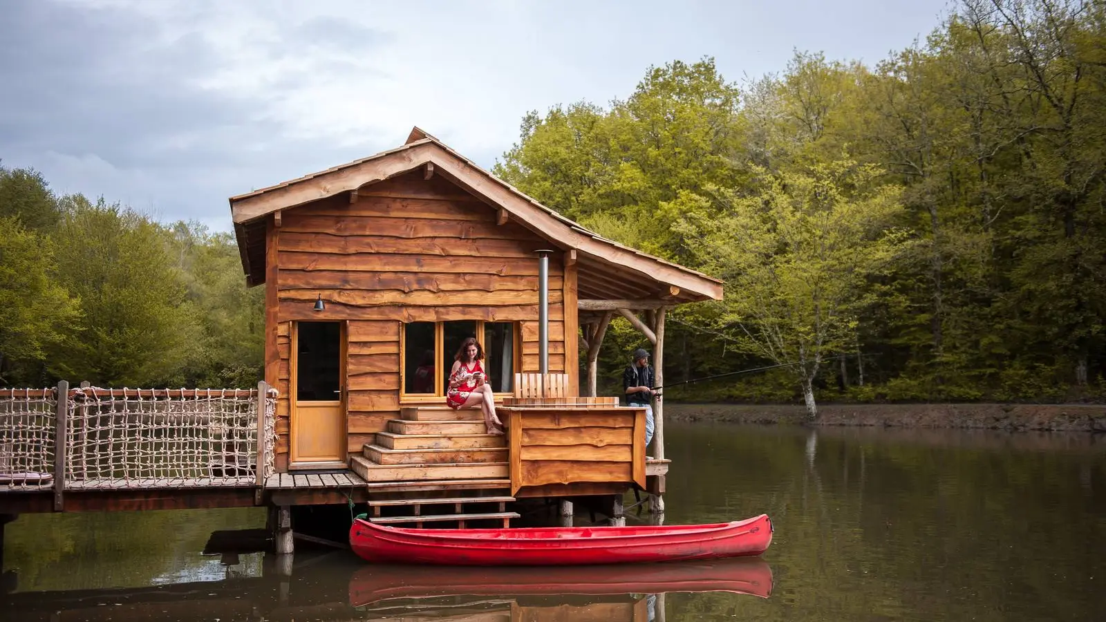 cabane-sur-eau