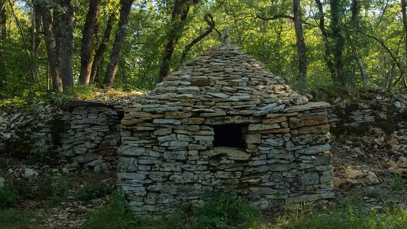 causse-cabane-été