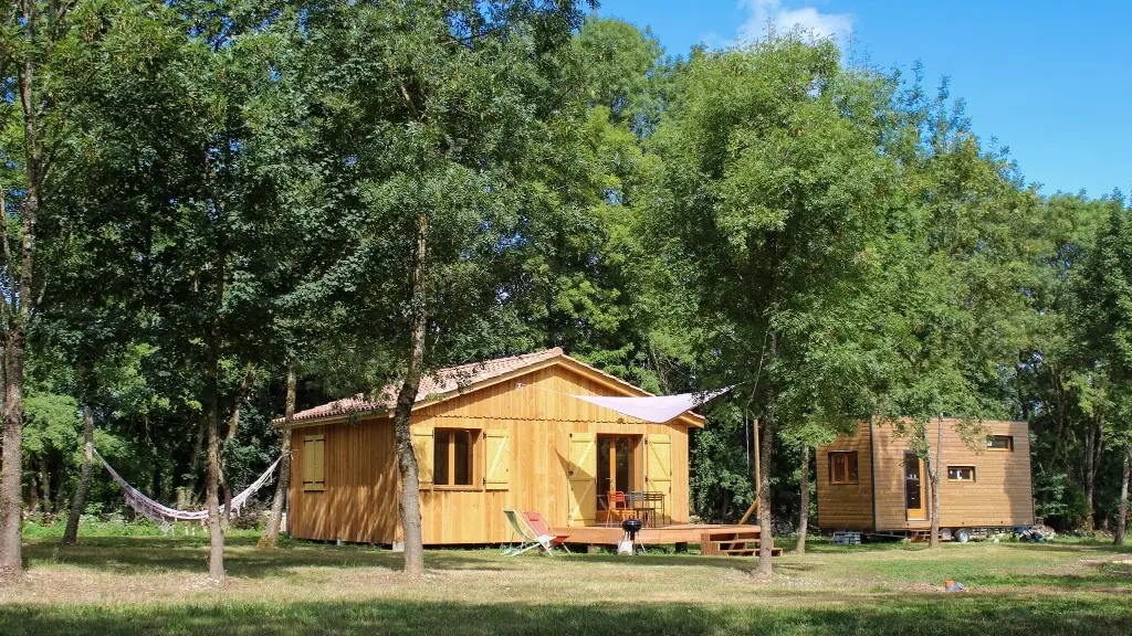 chalet_tiny