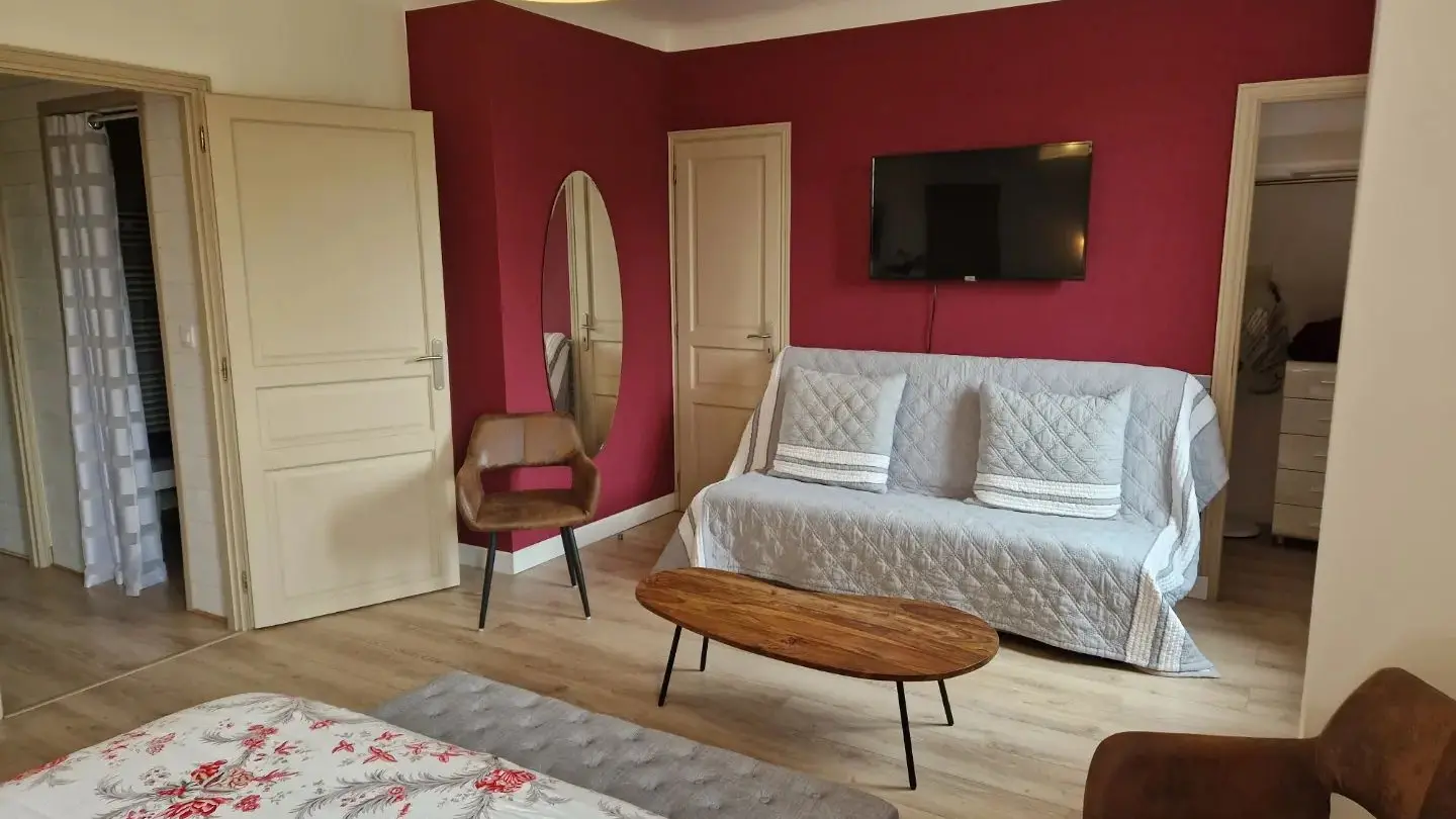 chambre_rouge_gorge__2_2023