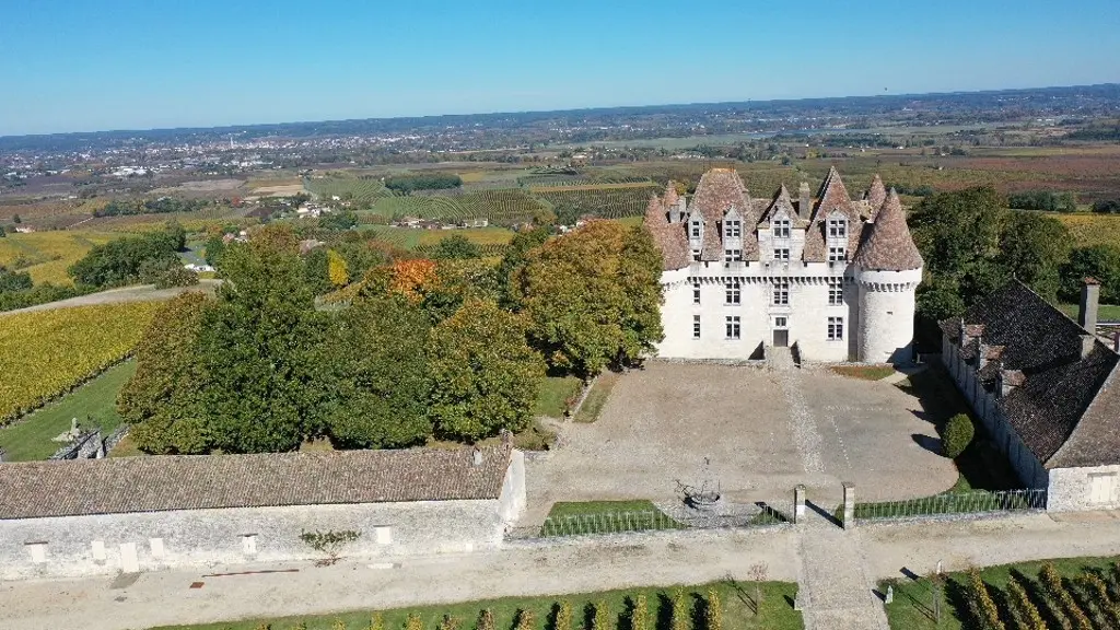 escapadesenperigord_auxescapadesdemonbaz_chateau