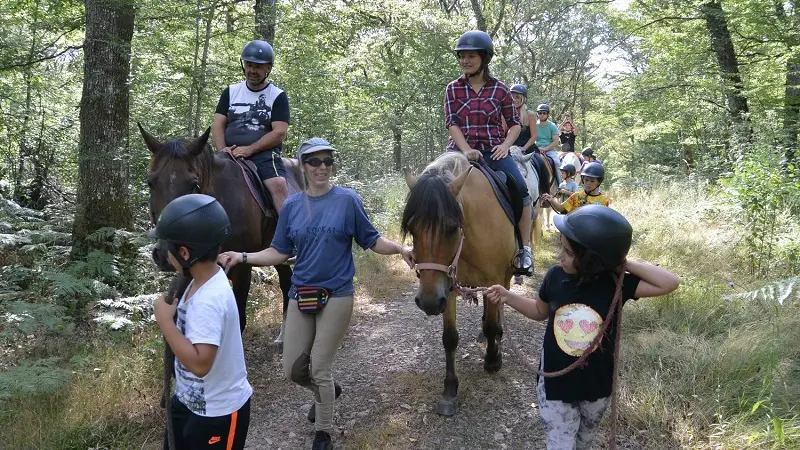 été-actif-2016-équitation-foret