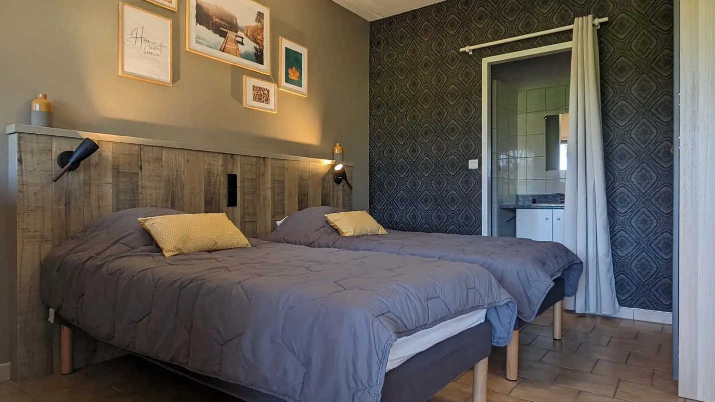 gite-de-groupe-Les Cinq Chateaux - Vezac (12)