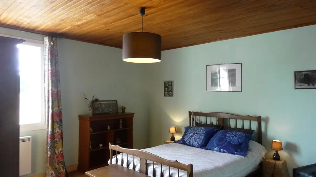 la chambre 2 avec 1 lit en 140