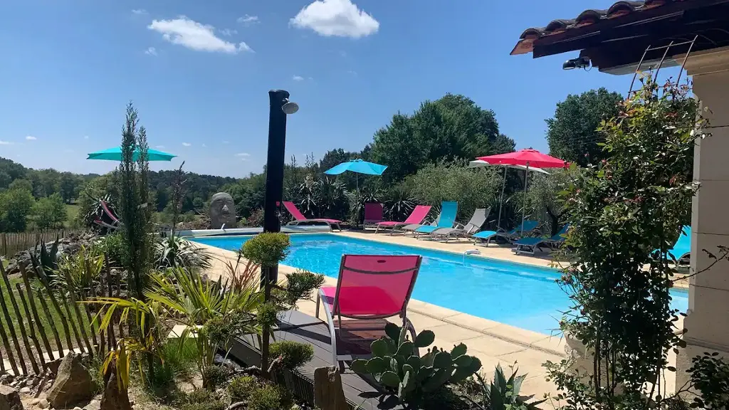 La piscine dans la nature