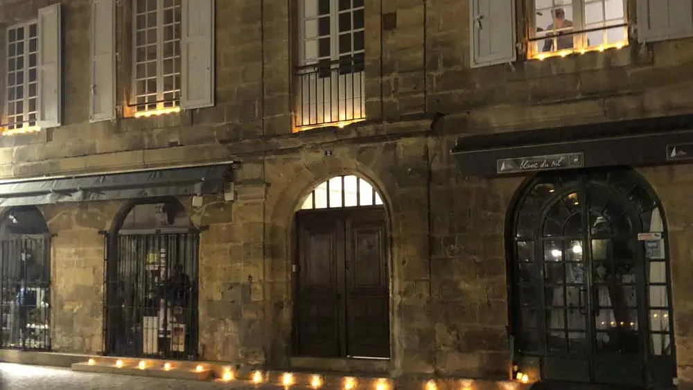 au coeur de sarlat - appartement de charme 4 pers5