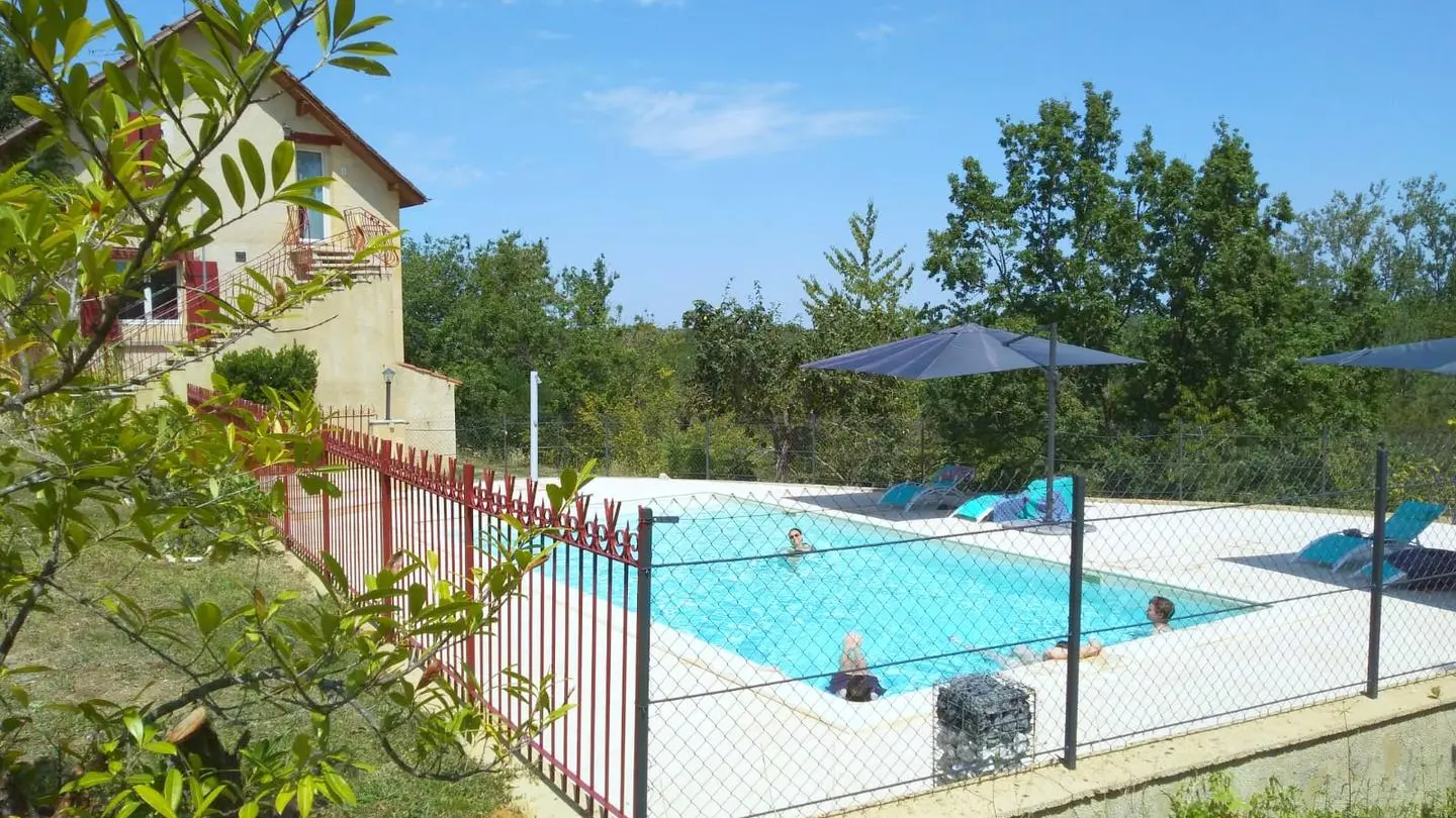 grand gite la samamandre - 10 pers - piscine privée et chauffée- proche sarlat (4web)