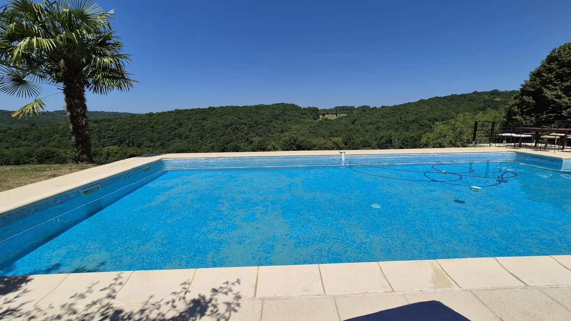 Gite Amour avec piscine et clim proche Sarlat_9
