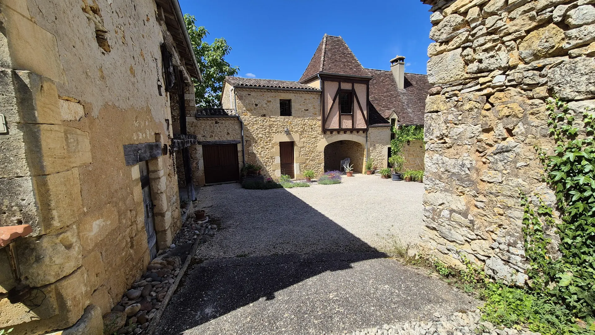 Lescale au sud de Sarlat avec clim_22