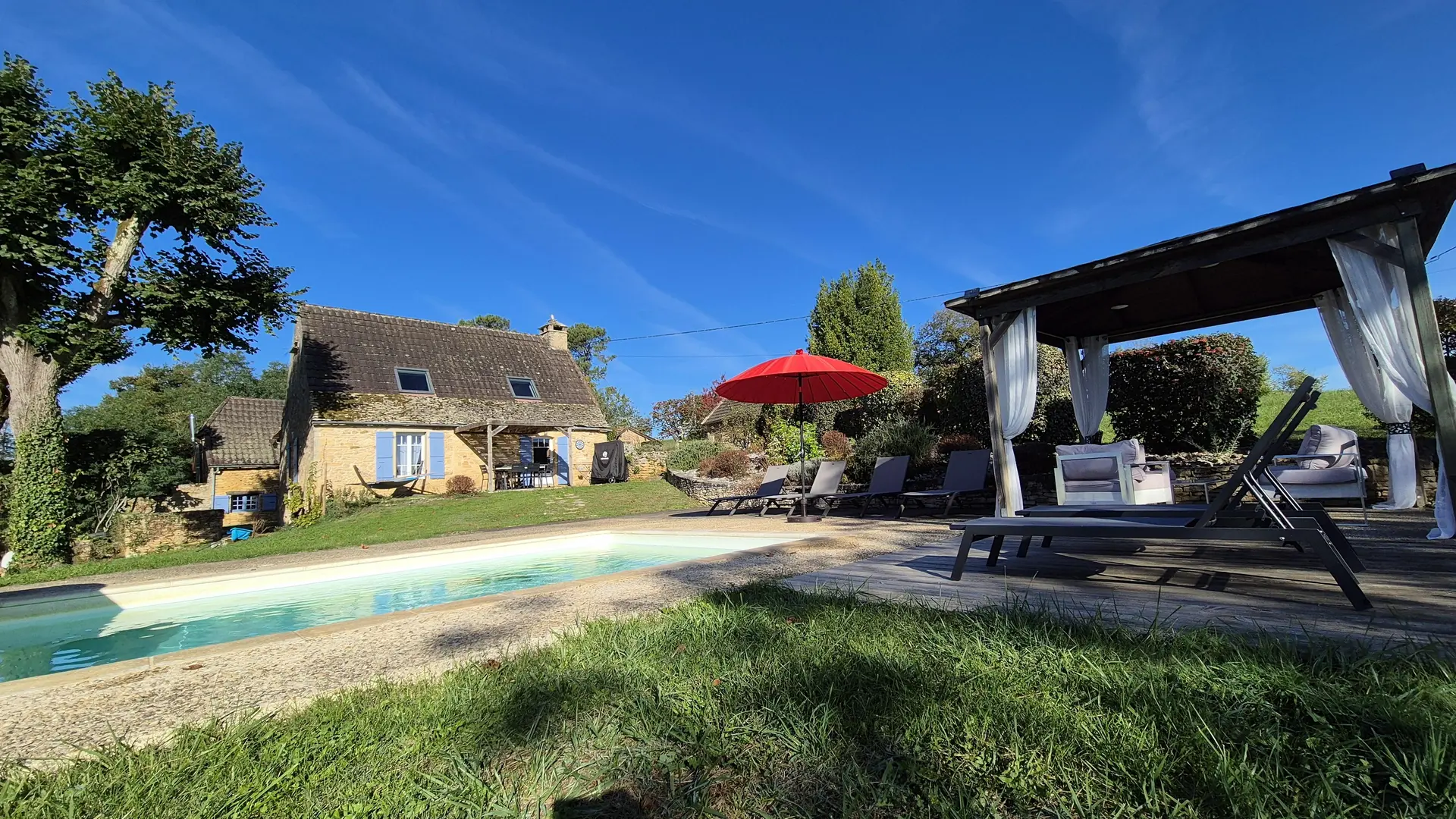 Les Mazaux avec piscine chauffée au nord de Sarlat_18
