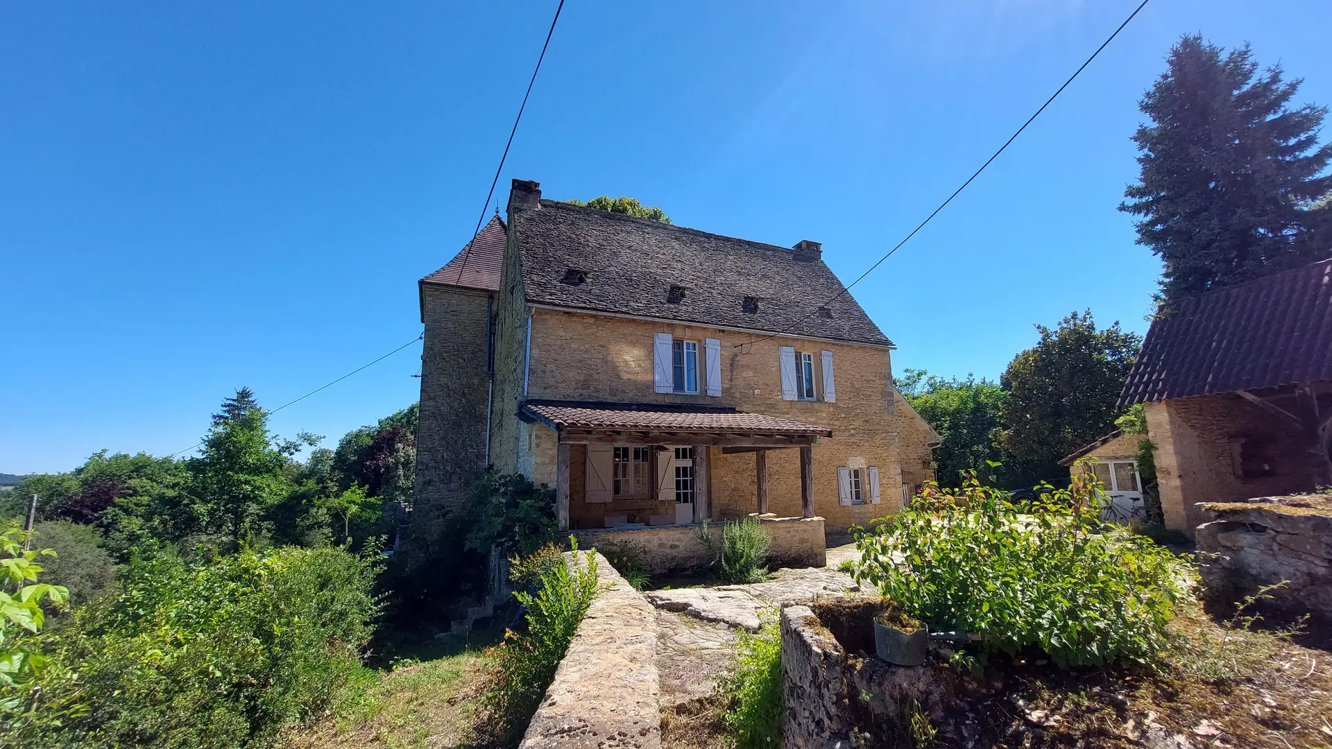 Les Chambrils avec piscine chauffée_7