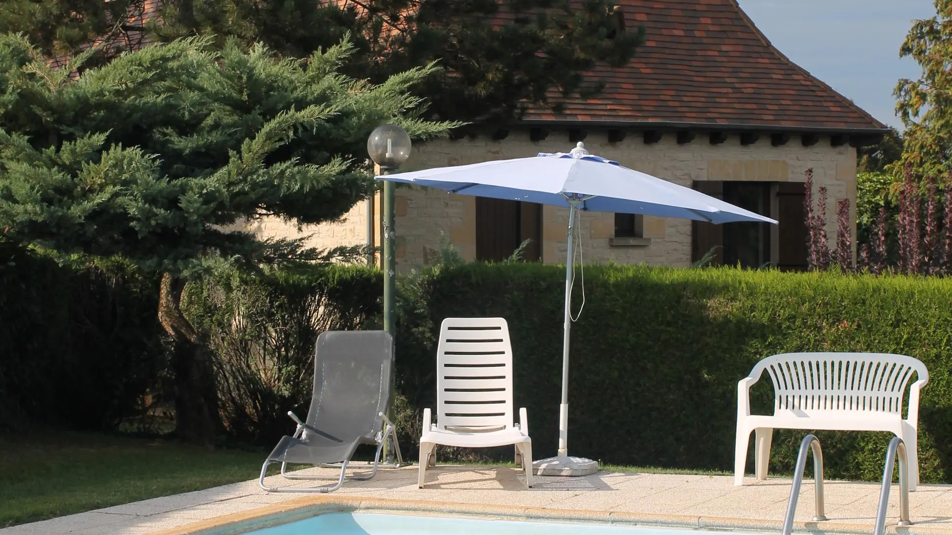 Lapervoisie 1 jardin  piscine et proche de Sarlat_6