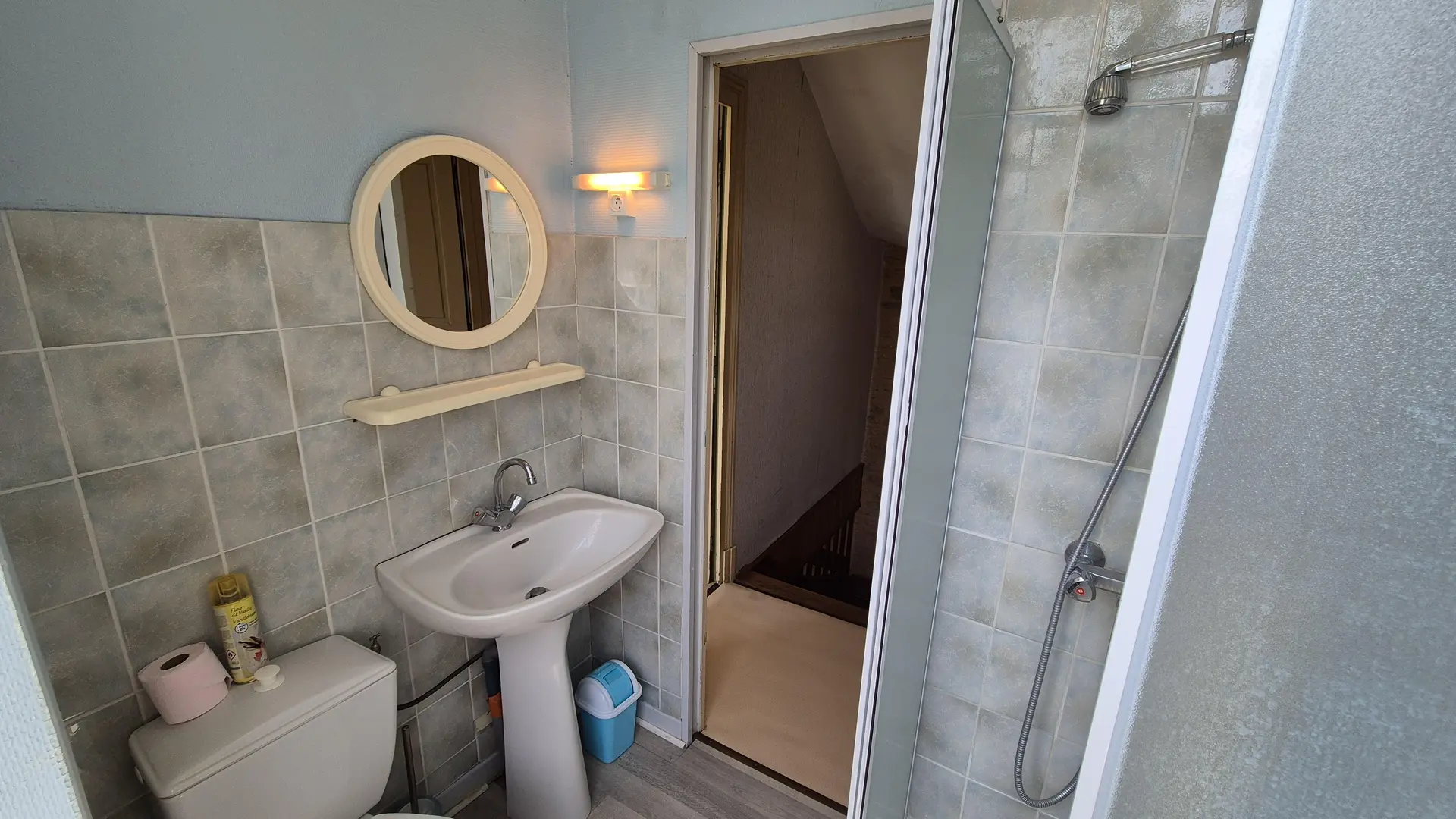 Gîte Les Glycines piscine privée_26