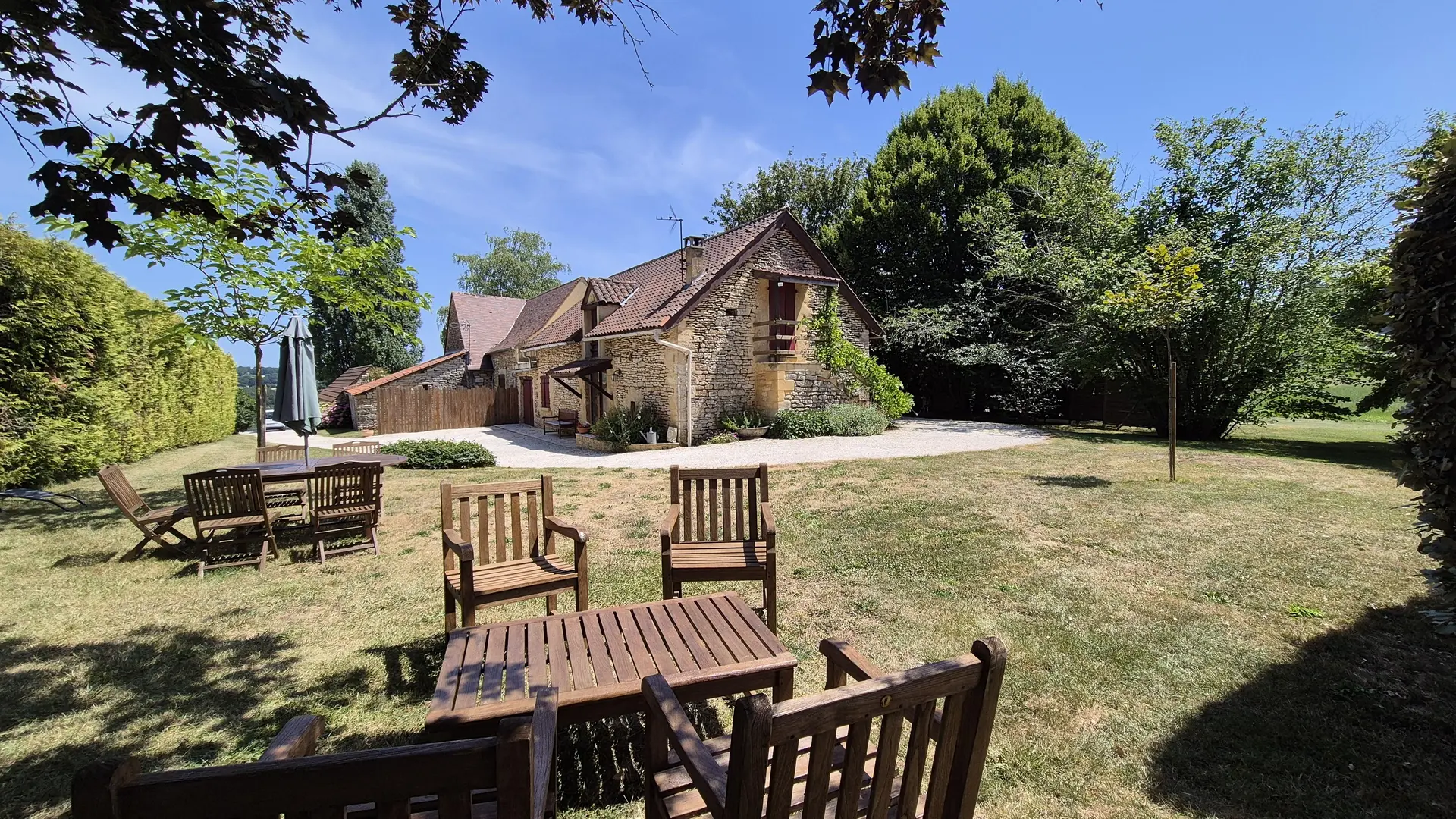 Vialard Haut piscine privée au nord de Sarlat_1