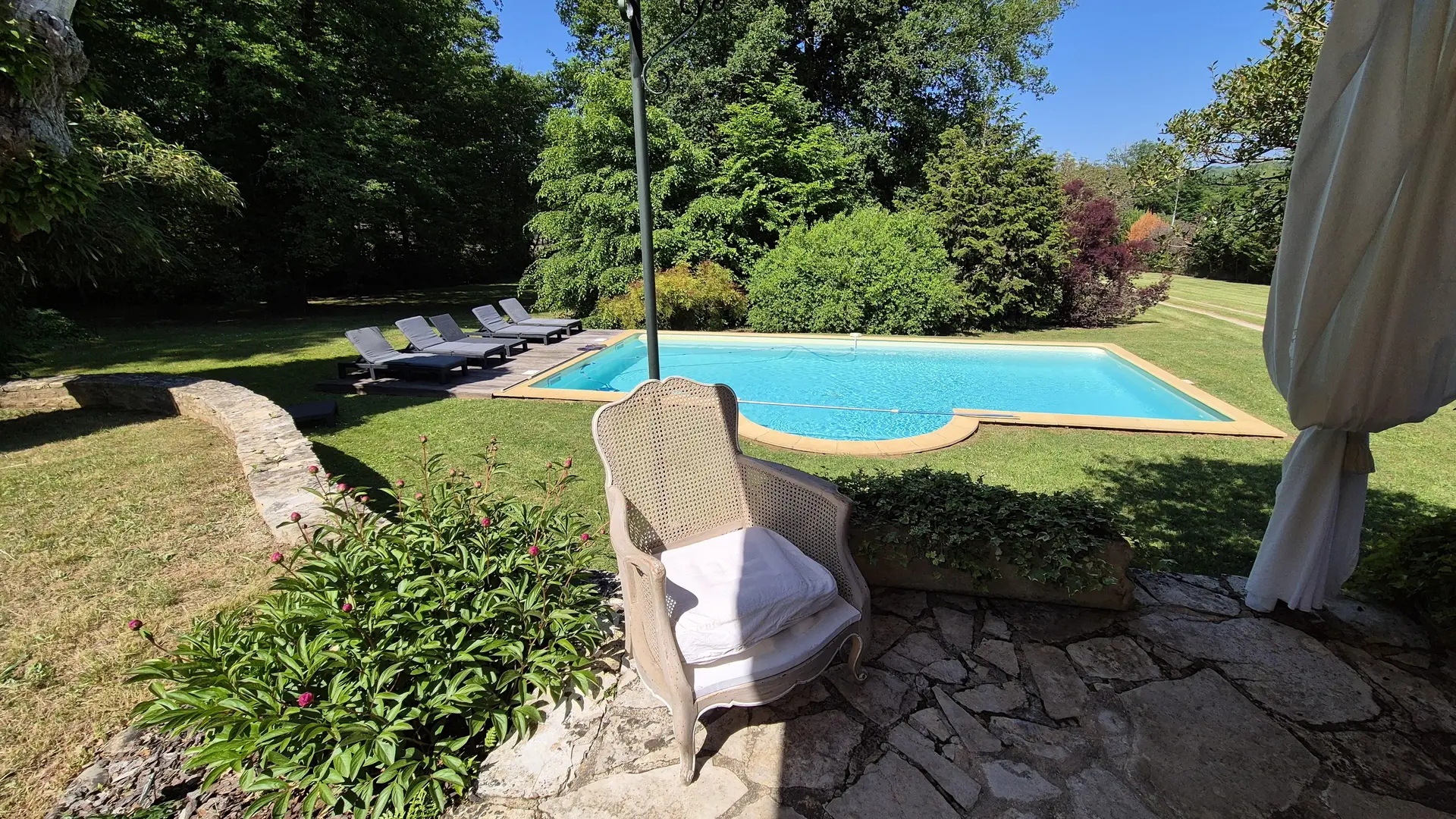 La Chaumiere avec piscine privée proche de Sarlat_25