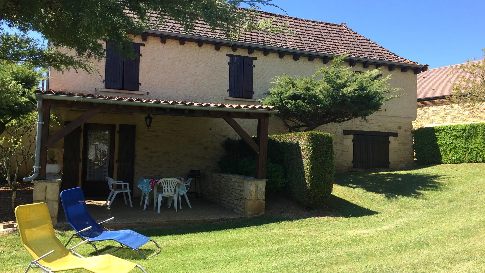 Lapervoisie 1 jardin  piscine et proche de Sarlat_17