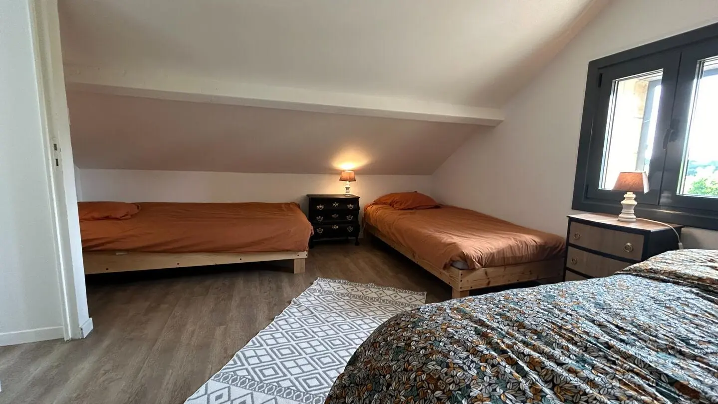 Villa le Lébérou avec piscine chauffée à Sarlat_24