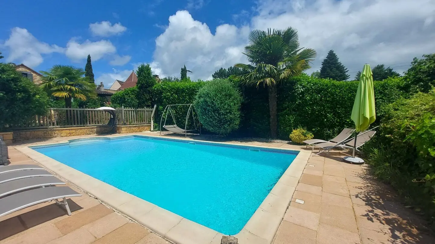 Villa le Lébérou avec piscine chauffée à Sarlat_28