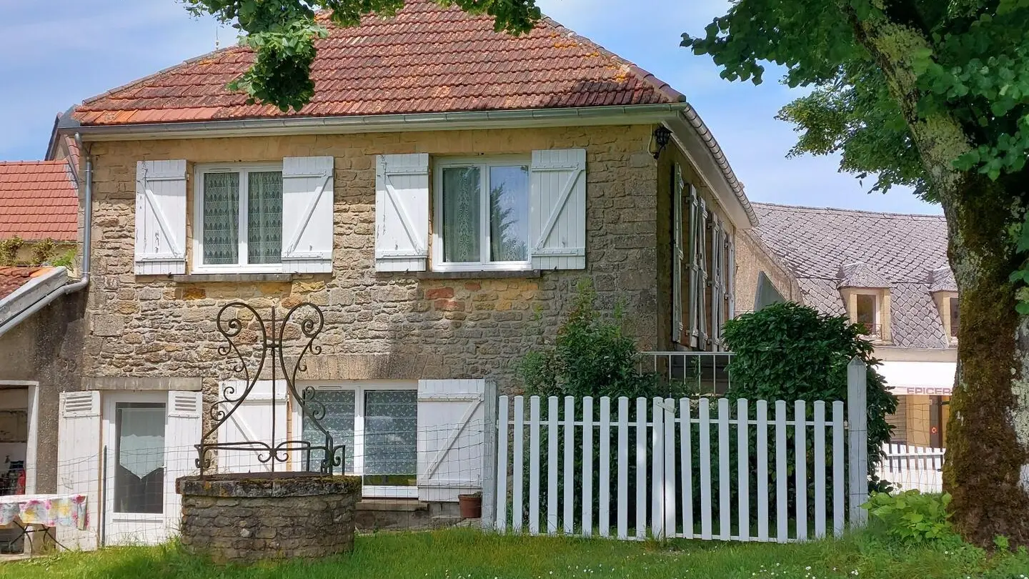 Maison Cazal climatisée proche Sarlat avec piscine_16
