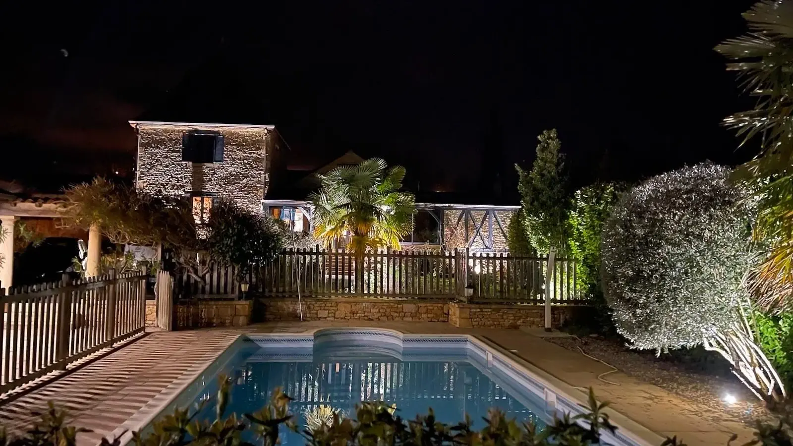 Villa le Lébérou avec piscine chauffée à Sarlat_32