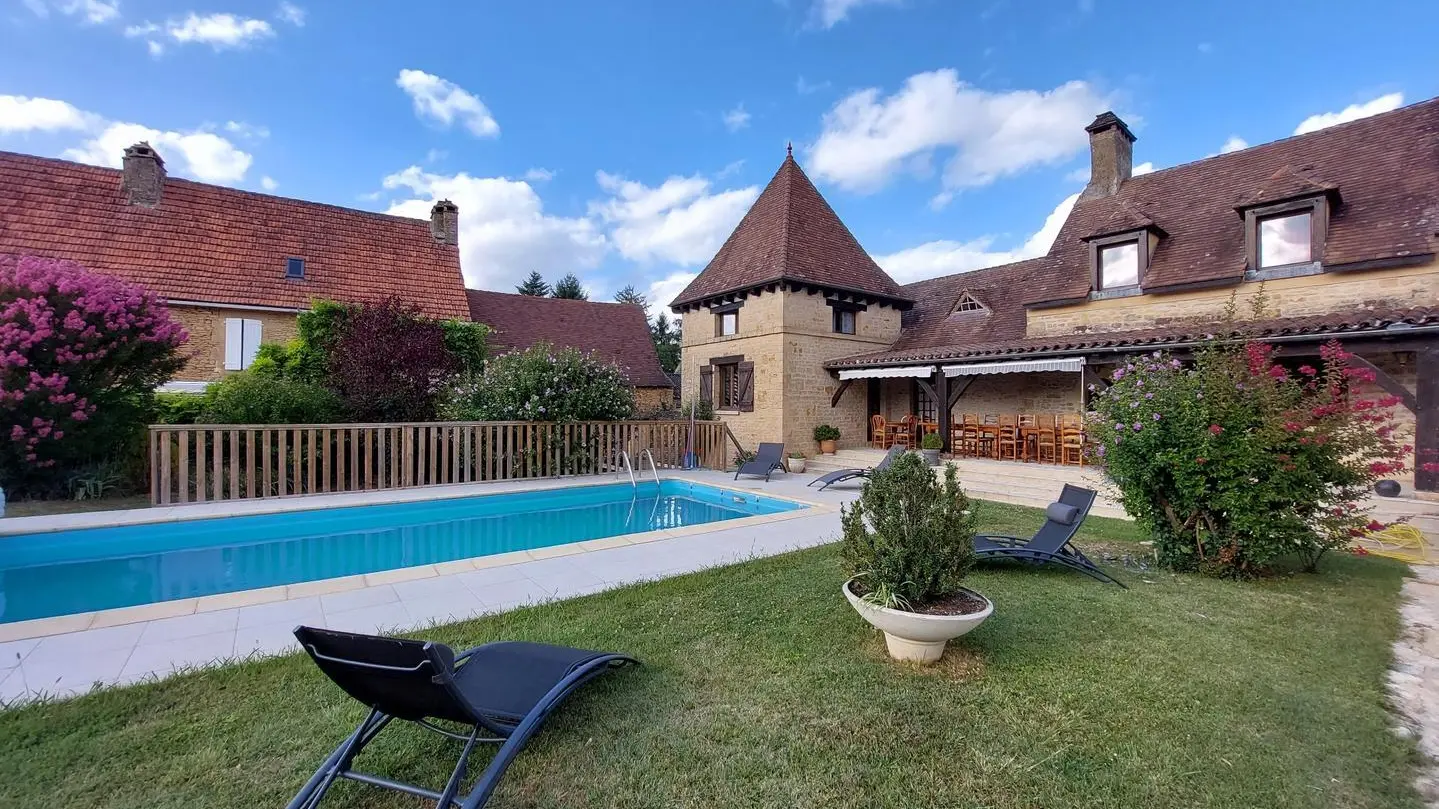 Grandes Terrasses Dalbavie 15 pers clim et piscine_6