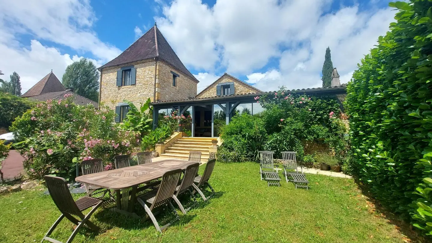 Villa le Lébérou avec piscine chauffée à Sarlat_35